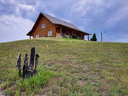 Snow Goose Lodge at Gamekeeper's Marsh