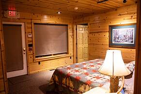 Snow Goose Lodge at Gamekeeper's Marsh