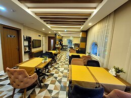 Toprak Hotel