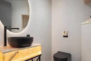 Athenian Riviera Luxurious Residence