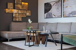 Athenian Riviera Luxurious Residence