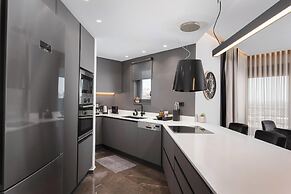 Athenian Riviera Luxurious Residence