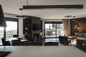 Athenian Riviera Luxurious Residence