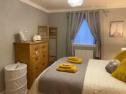 Blairgowrie Luxury 3 Bed Lodge With Hot Tub