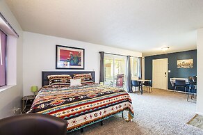 The Avenida Condominiums