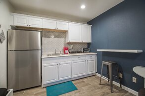 The Avenida Condominiums