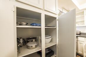 The Avenida Condominiums