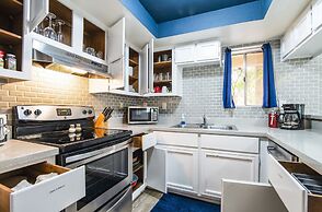 The Avenida Condominiums