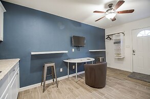 The Avenida Condominiums