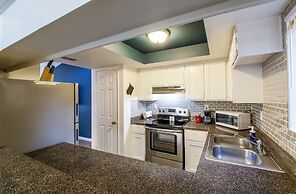 The Avenida Condominiums