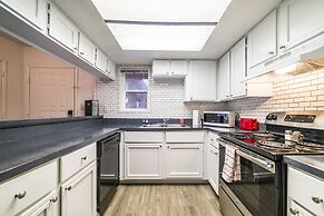 The Avenida Condominiums