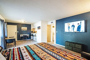 The Avenida Condominiums