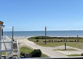 Ohana 3 Bedroom Home by RedAwning