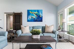 Ohana 3 Bedroom Home by RedAwning