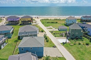 Ohana 3 Bedroom Home by RedAwning