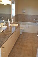 Salish Bed & Breakfast and Spa