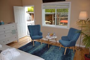 Salish Bed & Breakfast and Spa