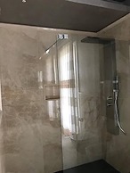 Beautiful Modern Villa in Albarella by Beahost