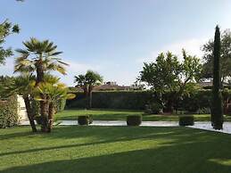 Beautiful Modern Villa in Albarella by Beahost