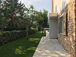 Beautiful Modern Villa in Albarella by Beahost