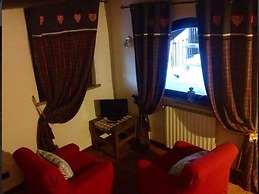 Baita Plagnol Near Sestriere Ski Slopes