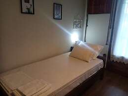 Beautiful Petrino 1880