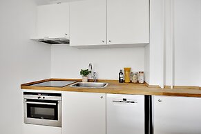 Sanders City - Popular 1-bdr Apt In the Capital