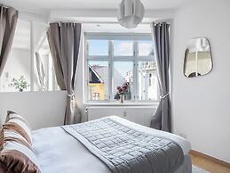 Sanders City - Popular 1-bdr Apt In the Capital