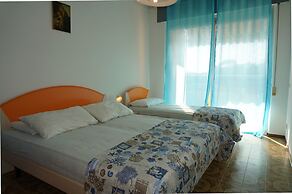 Cozy Flat With Terrace,180m From the Beach-beahost