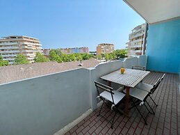 Modern Apartment With Balcony