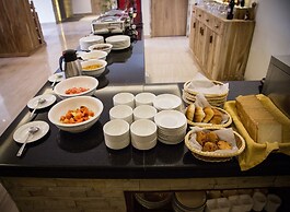 Aabas Pokhara by Barahi Hospitality