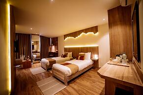 Aabas Pokhara by Barahi Hospitality