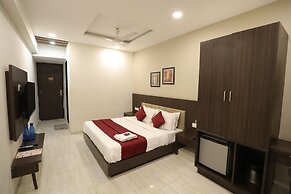 Hotel Privya Rooms and banquet Surat