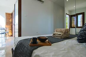 Phaedrus Living Seaside Constantinos 113