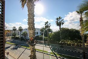 Phaedrus Living Seaside Constantinos 113