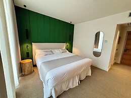 Hotel Mondragón