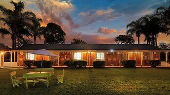 Koorawatha Homestead Motel