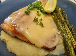 Koorawatha Homestead Motel