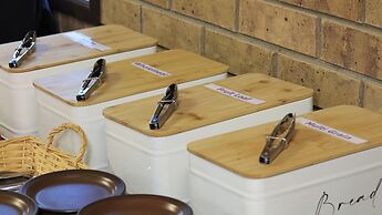 Koorawatha Homestead Motel