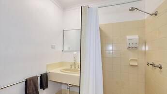 Koorawatha Homestead Motel