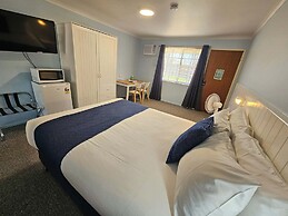 Koorawatha Homestead Motel