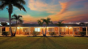 Koorawatha Homestead Motel