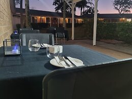 Koorawatha Homestead Motel