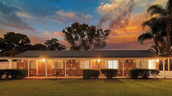 Koorawatha Homestead Motel