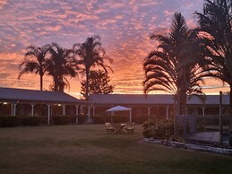 Koorawatha Homestead Motel
