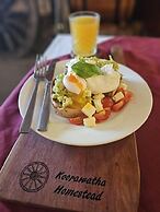 Koorawatha Homestead Motel