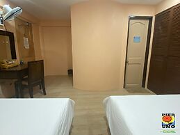 Pier Uno Dive Resort