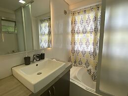 Pier Uno Dive Resort