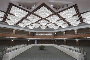 Eliz Thermal Convention Center