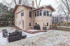Amazing Lakefront Retreat On Long Lake! 2 Bedroom Home by RedAwning